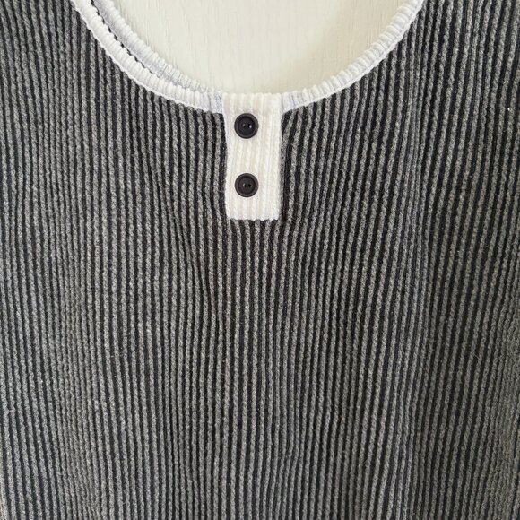 Mm Mm Mm Henley Textured Stripe Crop Tank Top Sleeveless Charcoal Gray & White - Picture 3 of 5